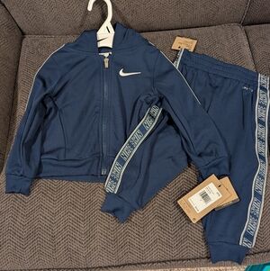 Nike Dri Fit Tracksuit Toddler 2T Matching Set